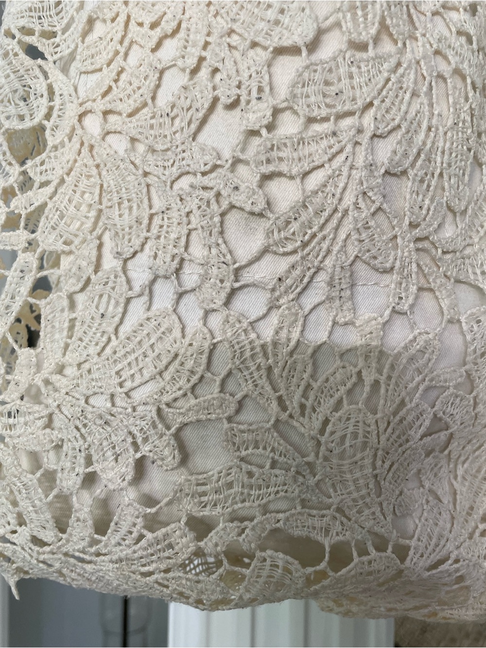 Maison de la Maison vintage- style French embroidered lace shoulder bag - Picture 4 of 7